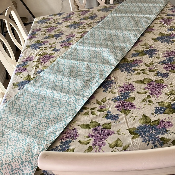Pioneer woman, table runner - Picture 3 of 4